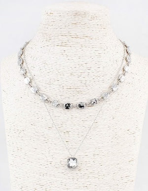 Silver Necklace w/crystal pendant
