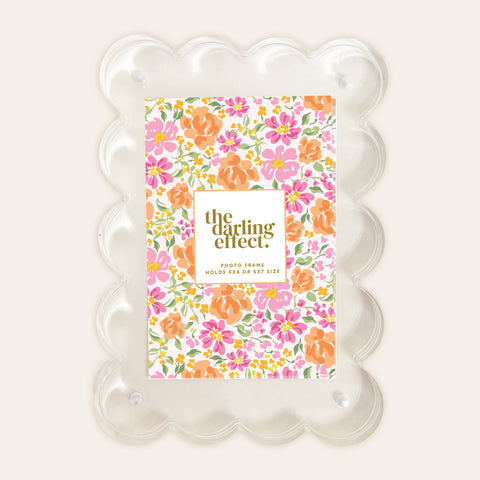 Acrylic Scalloped Edge Frame
