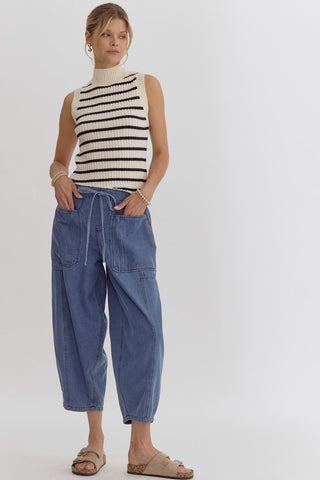 Mid Rise Cropped Jeans